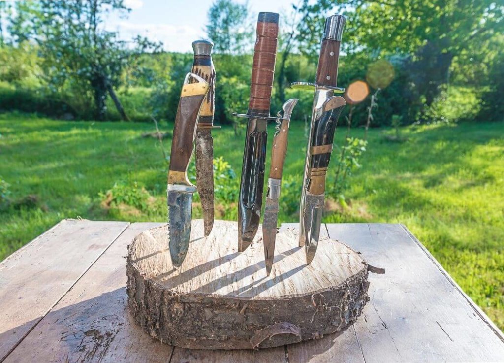 What Type of Knives Do You Use for Hunting