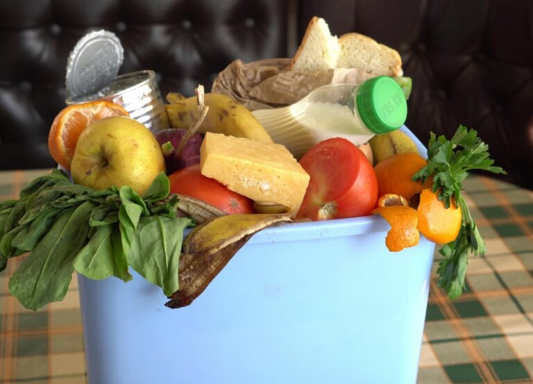 DIY Emergency Survival Food Buckets For Long Term Food Storage