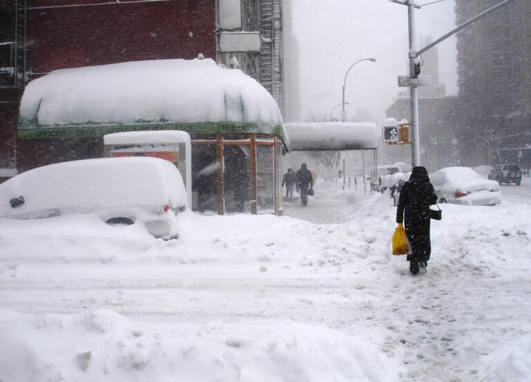 Under A Blizzard Or Ice Storm Warning? What You Need To Do To Prepare